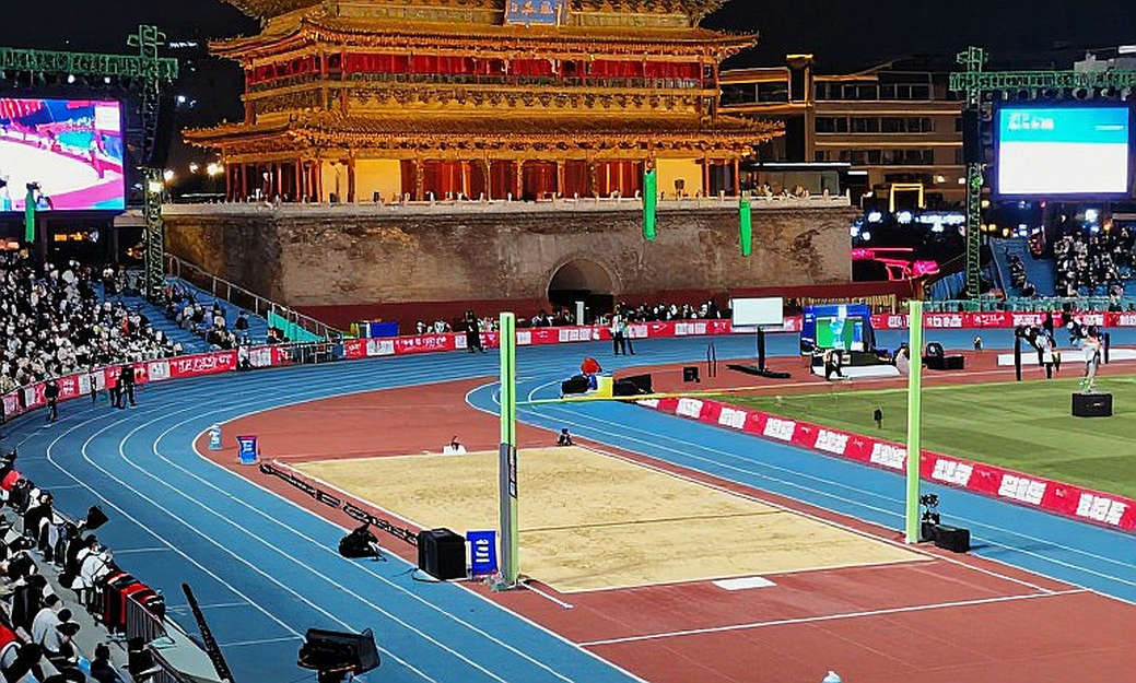 Amy Hunt Finishes Third at Diamond League Final with 22.16s: Racing Against Herself on the Brussels Track