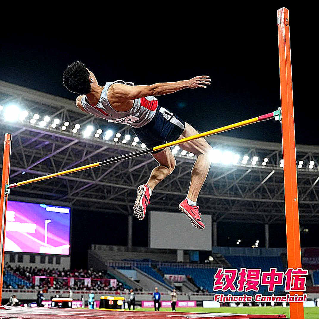 Amy Hunt lập kỷ lục cá nhân mùa giải tại chung kết Diamond League Brussels 2026