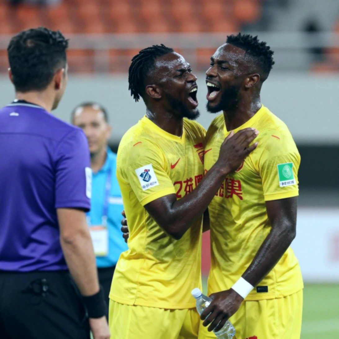 Tactical Mystery: Why Did HCMC's Back Four Self-Destruct Against HAGL?